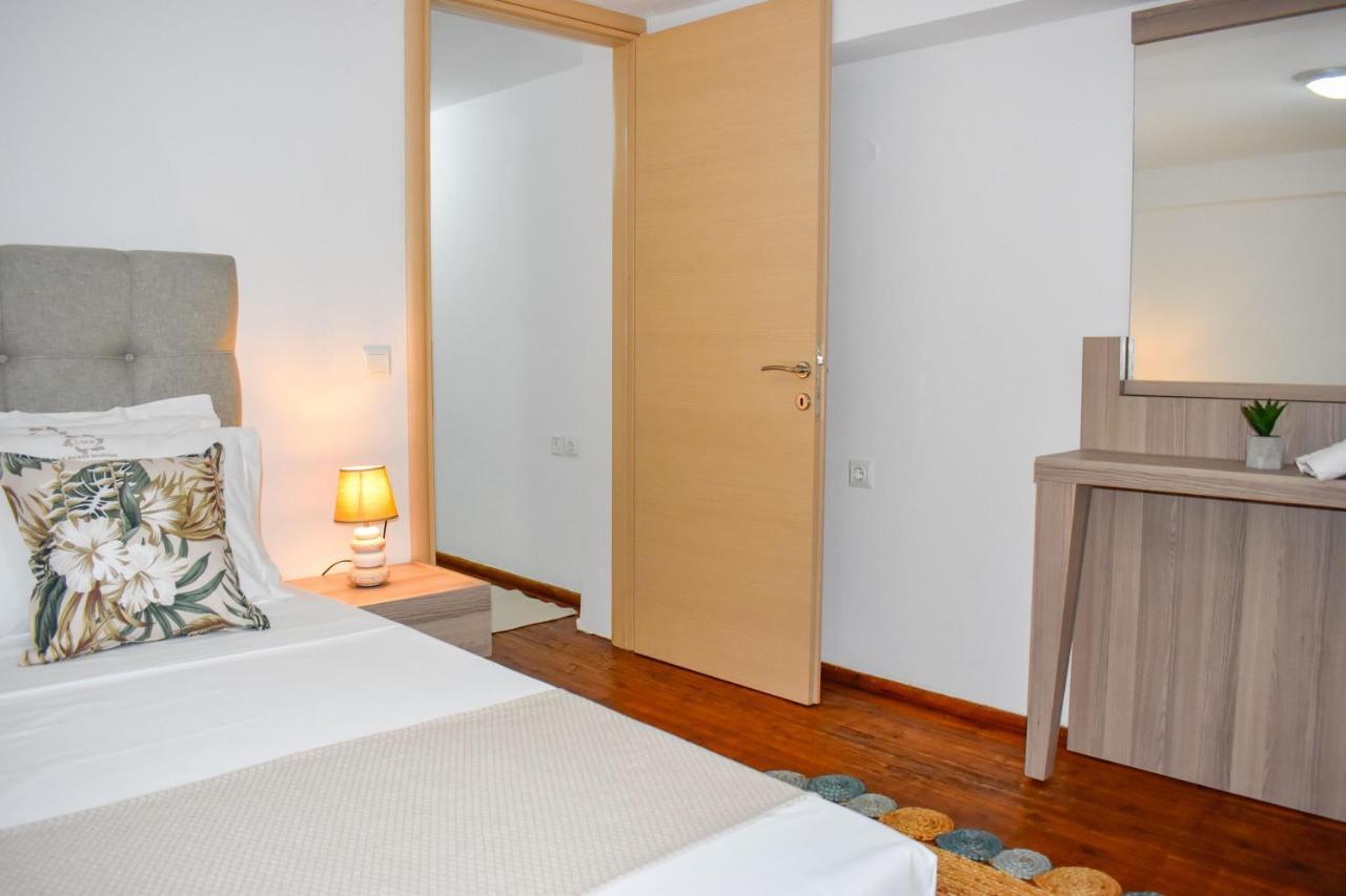 La Maison Plakes 3 Bdr Apt Skiathos-Stadt Exterior foto
